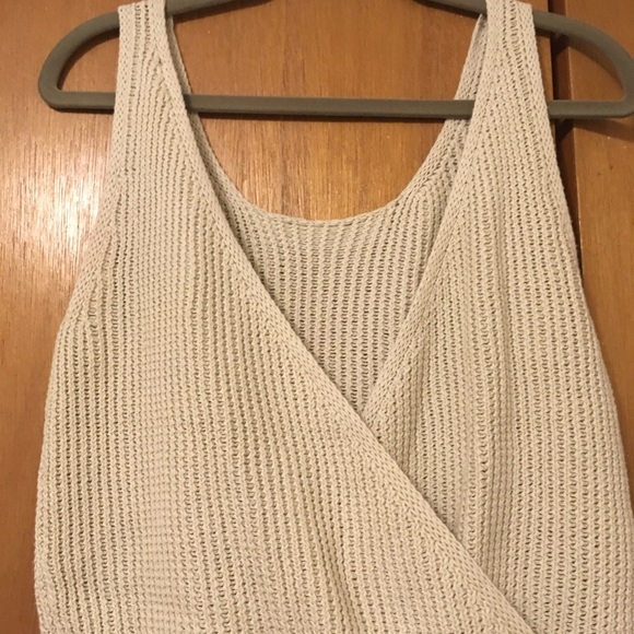 Moon and Madison Sweater Wrap around summer sweater - Picture 2 of 3